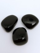 Melnais obsidiāns M